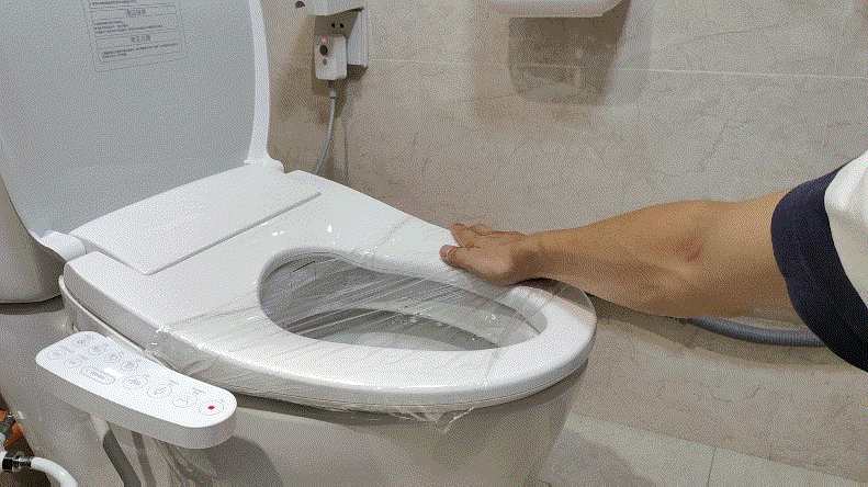 上厕所不用纸什么感受？云米智能马桶盖Nano2_新浪众测