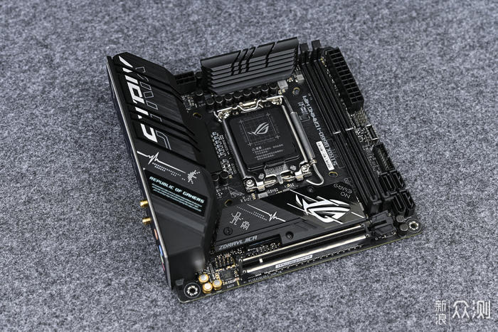 体积小玩法多——ROG B660I+银欣SG16装机秀_新浪众测