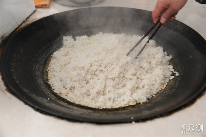 能做沥米饭的电饭煲，老家的味道_新浪众测