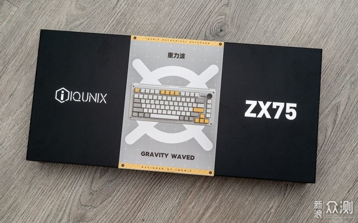 IQUNIX ZX75 重力波无线机械键盘拆解评测_原创评测_新浪众测