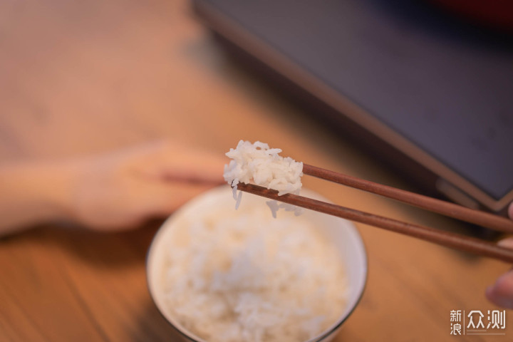 蓝宝蒸汽米汤电饭煲：一款能煮沥米饭的电饭煲_新浪众测