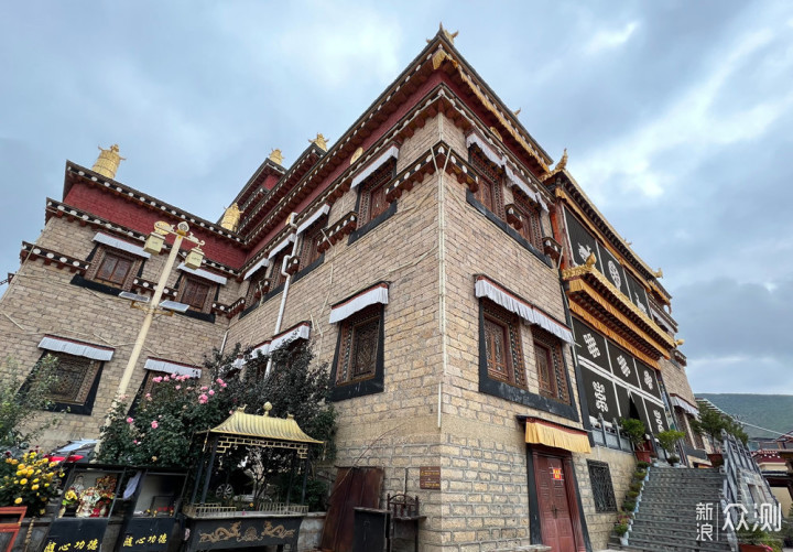 迪庆雨崩登山，香格里拉徒步，丽江古城摆烂_新浪众测