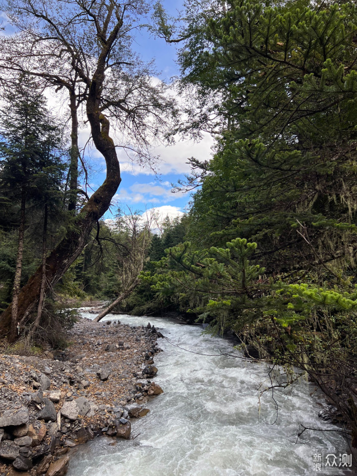 迪庆雨崩登山，香格里拉徒步，丽江古城摆烂_新浪众测