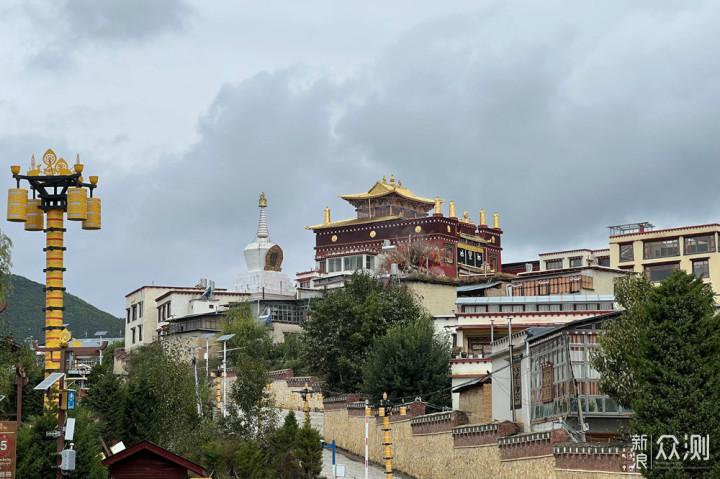 迪庆雨崩登山，香格里拉徒步，丽江古城摆烂_新浪众测