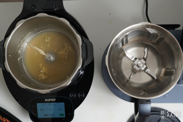 下厨百分百成功-米家烹饪机器人VS苏泊尔小C_新浪众测