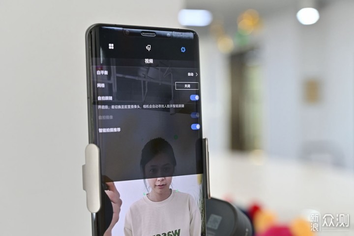 DJI Osmo Mobile 6手机云台，戳中我的6大功能_新浪众测
