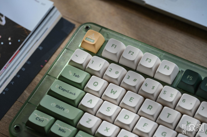 在内卷的75%键盘市场，IQUNIX ZX75凭啥卖1千_原创_新浪众测