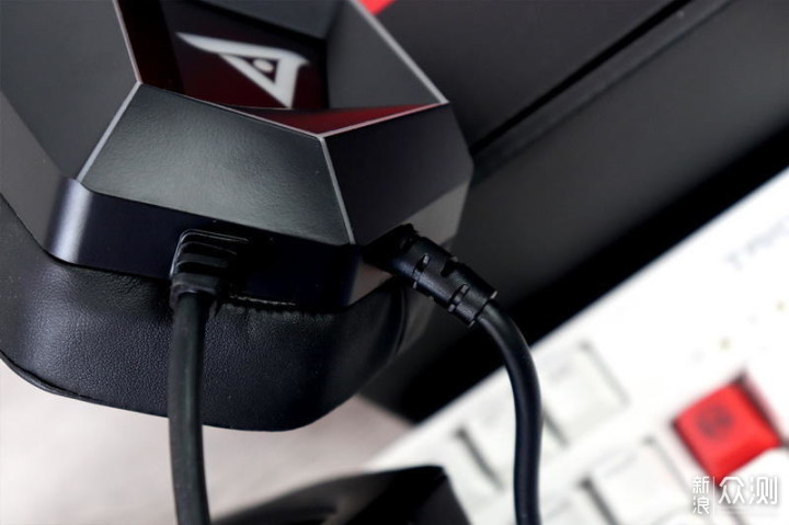 2022打游戏，有哪些高性价比头戴式耳机？_新浪众测