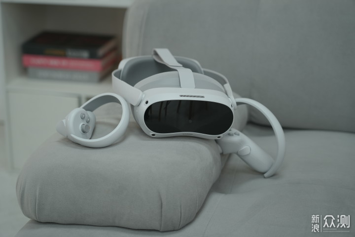 顶级画质，VR娱乐新次元：PICO 4 VR 体验_新浪众测