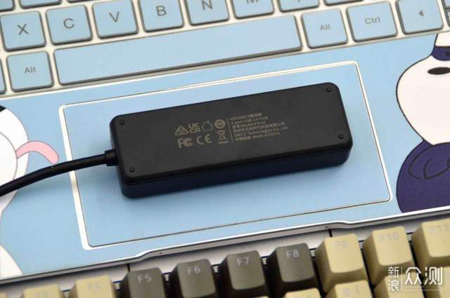 四口同读即插即用，奥睿科USB 3.0口袋集线器_新浪众测