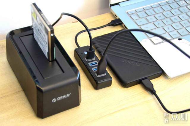 四口同读即插即用，奥睿科USB 3.0口袋集线器_新浪众测