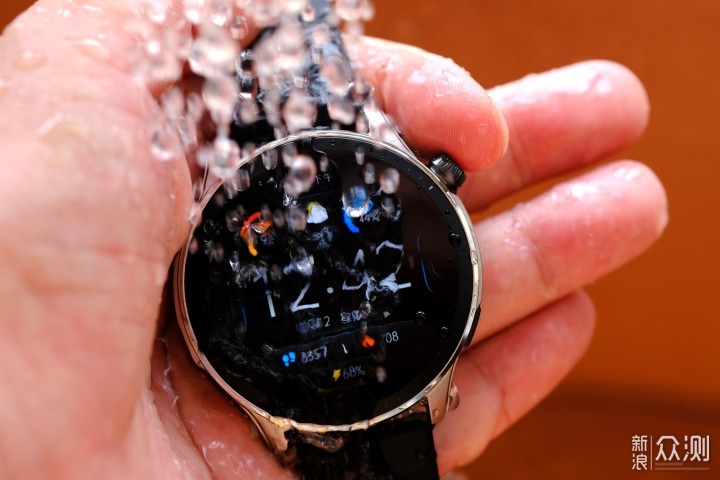 表达国产智能手表的新态度，Amazfit跃我GTR 4_新浪众测