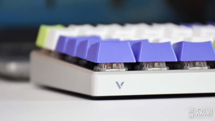 雷柏V700-8A机械键盘：办公游戏全搞定_新浪众测