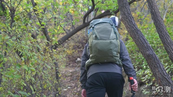 专业登山必备，装载效果强悍-多特福特拉36L_新浪众测