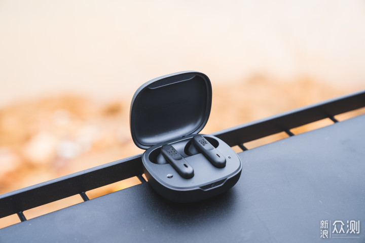 JBL WAVE FLEX 无线耳机,让音乐软硬兼得_新浪众测