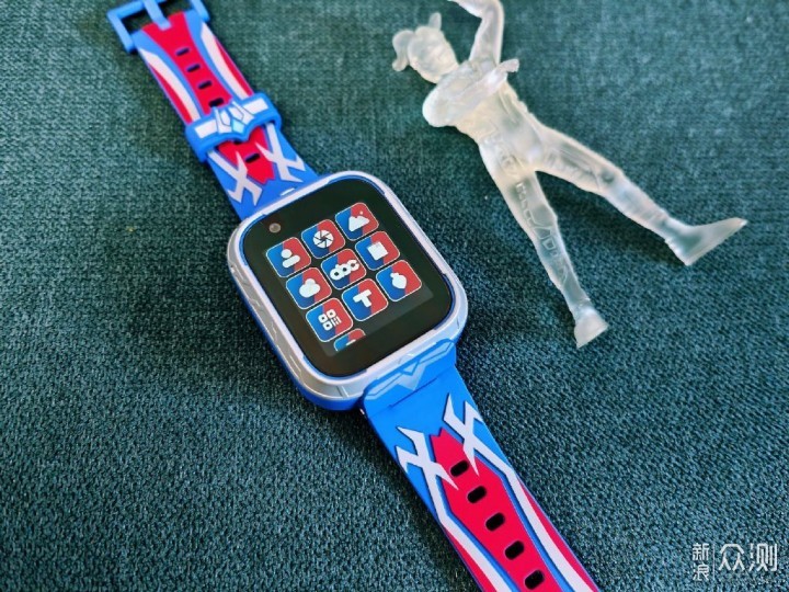 奥特曼的诱惑，米兔儿童手表6X定制版入手了_新浪众测