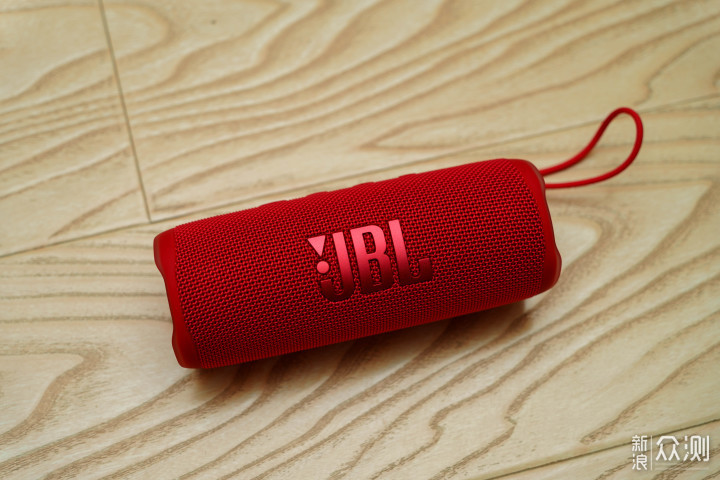 亚马逊五折的JBL FLIP6 便携式蓝牙音箱真好用_新浪众测