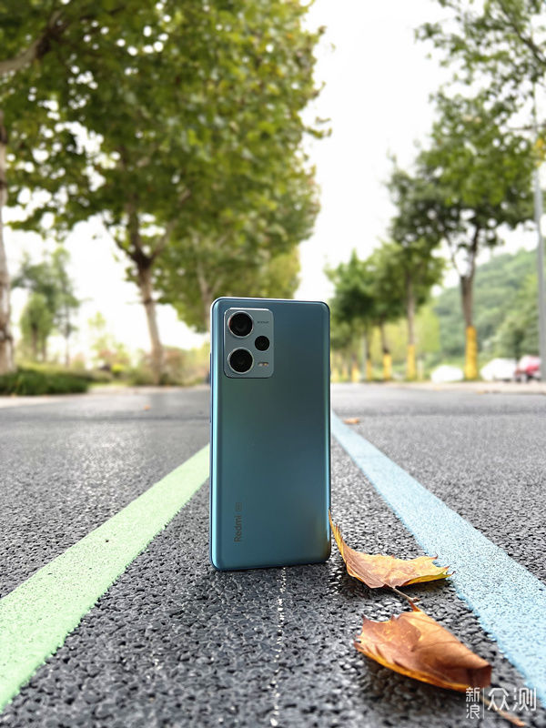 清爽做人 干净做事 上手Redmi Note 12 Pro+_新浪众测