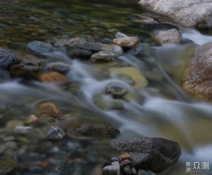 拍视频好助手,思锐 SH05 摄像三脚架套装评测_新浪众测