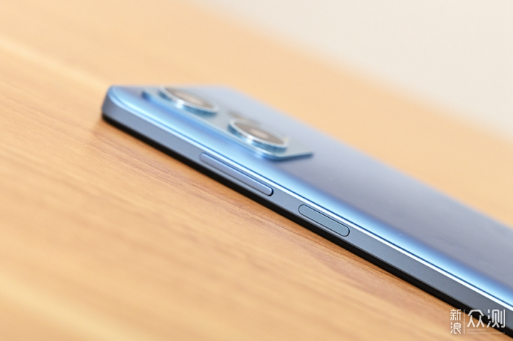 Redmi Note 12 Pro+首发评测，2亿像素很强_新浪众测