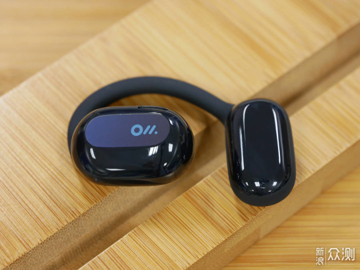 戴耳机最健康的姿势：OWS开放式耳机舒适体验_新浪众测