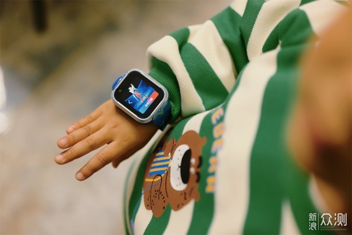 拥有米兔儿童手表6X奥特曼定制版，做最靓的仔_新浪众测