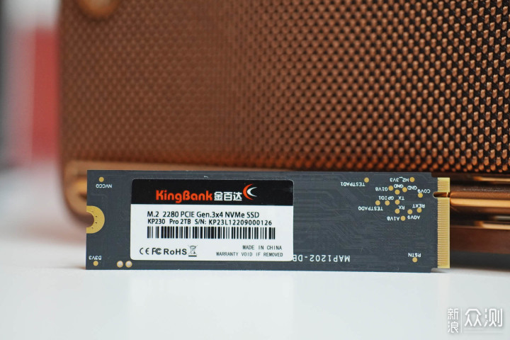 金百达刃系列灯条+KP230 Pro SSD值得入手_新浪众测