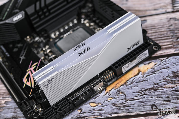 XPG 翼龙 S50Pro 2000GB PCIe4.0 SSD开箱简测_新浪众测