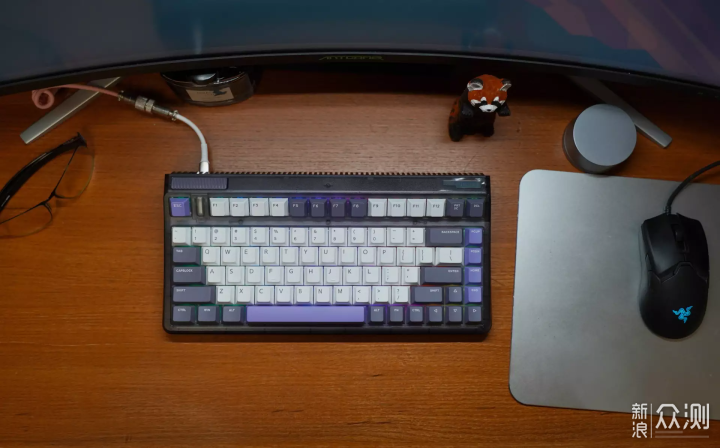 铝厂IQUNIX又换新花样，OG80薄藤键盘入手。_新浪众测