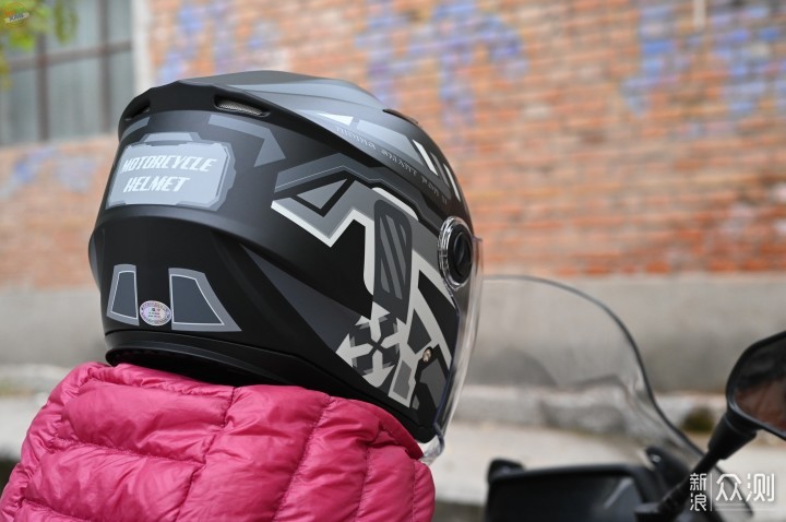 设计俊俏的冬季摩托头盔，保暖出色安全又好用_新浪众测