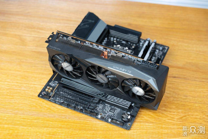 技嘉 小雕AX B650 AORUS ELITE AX主板_新浪众测