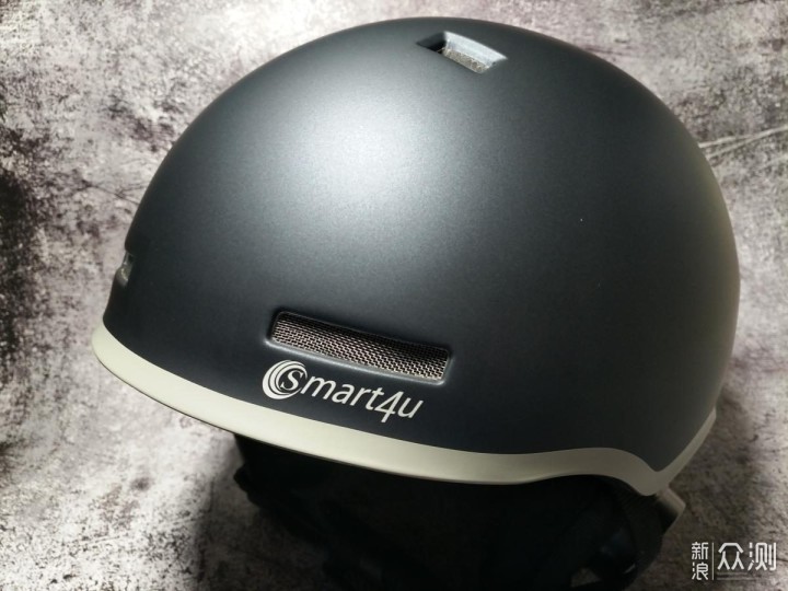 安全滑雪与清晰通话兼顾，Smart4u滑雪头盔_新浪众测