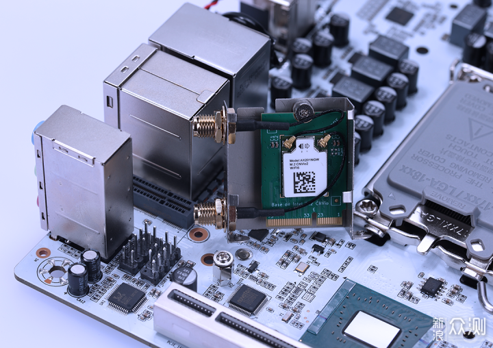 低成本高性能ITX装机，国产精粤B660I主板实测_新浪众测