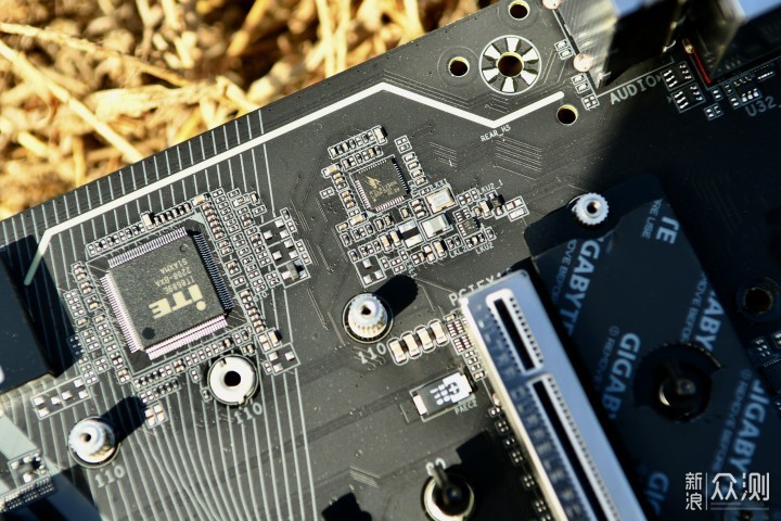 GO ELITE够给力！技嘉Z790小雕AX解锁DDR5性能_新浪众测