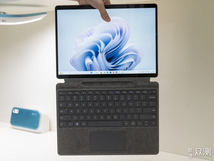 经典延续，5G加持的Surface Pro 9体验如何？_新浪众测