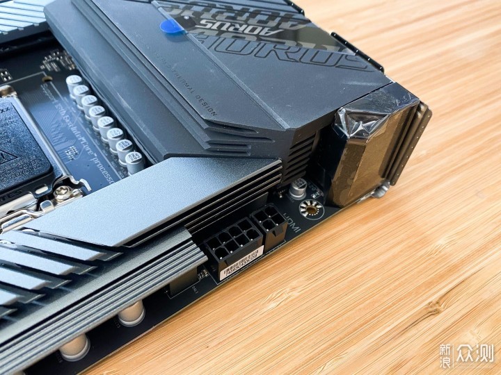 首发，装机技嘉B760 MASTER DDR4_新浪众测