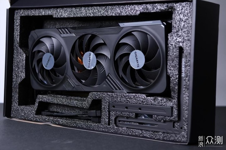 RTX40系列再添新成员！RTX 4070 Ti首发评测_新浪众测