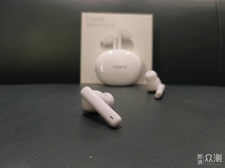 荣耀Earbuds 3i深度体验：独立后腔，低音给力_新浪众测