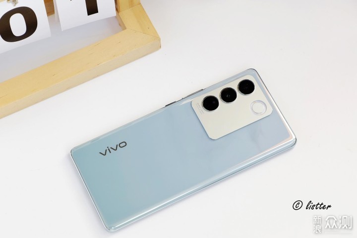 他们把玉石做成了手机？vivo S16 Pro上手体验_新浪众测