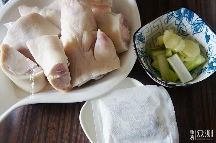 东北年夜饭，4道硬菜必上桌，年味足，寓意好_新浪众测