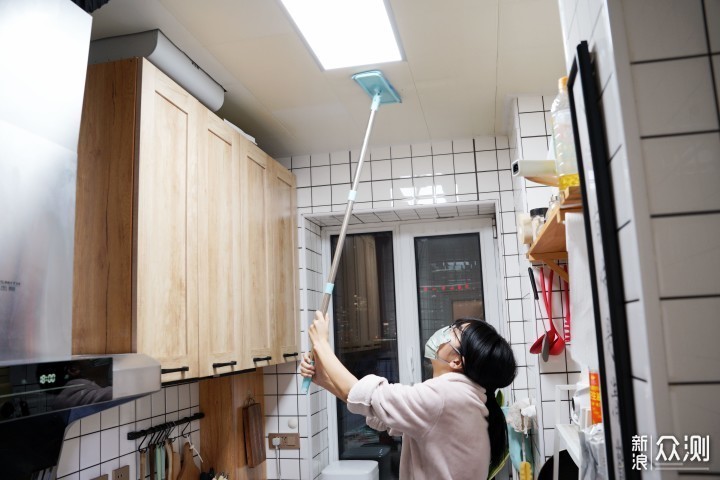 厨房大扫除丨分享12款无限回购的厨房清洁好物_新浪众测