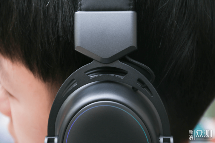 双音腔+双模无线RGB游戏耳机，雷柏VH800评测_新浪众测