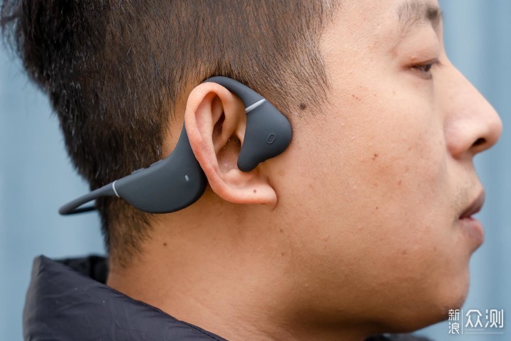 骨传导耳机是否能取代传统蓝牙耳机？_新浪众测