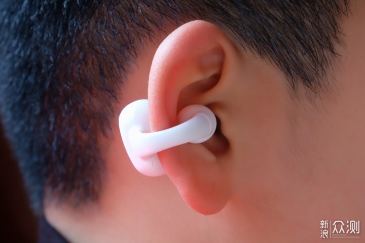 塞那Z50耳夹式耳机：新形态、更时尚_新浪众测