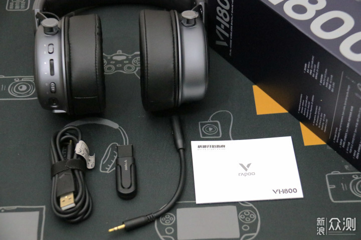 雷柏VH800双模游戏耳机：炫酷灯效，无线连接_新浪众测