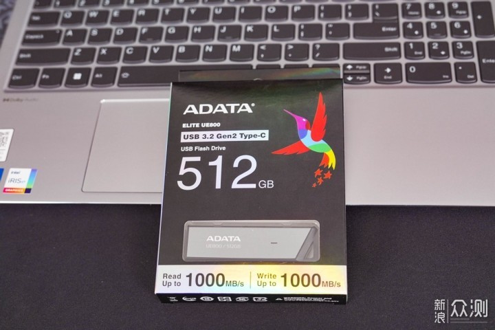 堪比M.2固态的U盘？ADATA UE800使用体验报告_新浪众测