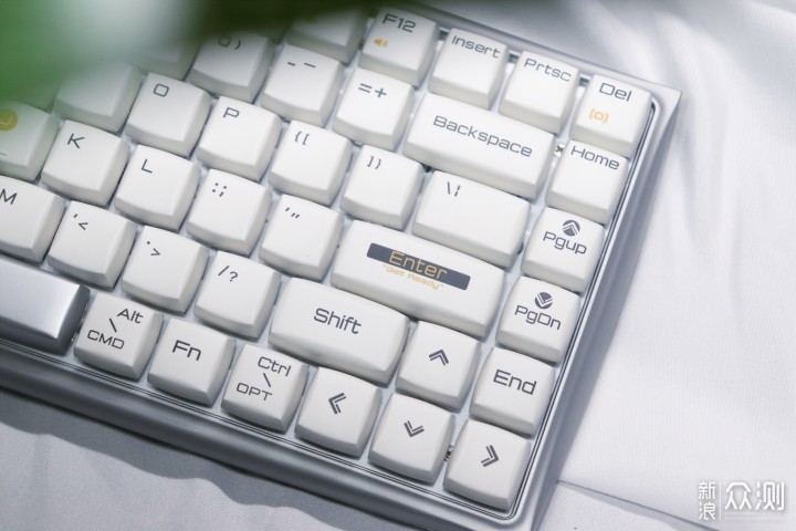 键盘颜值高且实用，杜伽Hi-Keys机械键盘体验_新浪众测