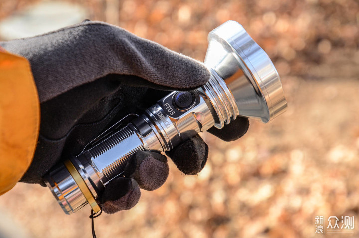 颜值亮度兼具、双身双色皆宜:迈特明酷FT03手_新浪众测