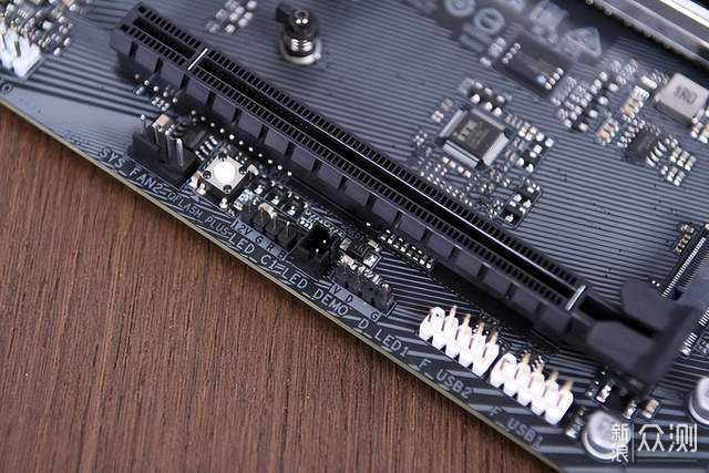 DDR5不再鸡肋！B760主板高带宽低延迟模式测试_新浪众测