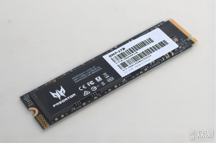 PCIe4.0 SSD已经这么快了么？真的太惊艳了！_新浪众测